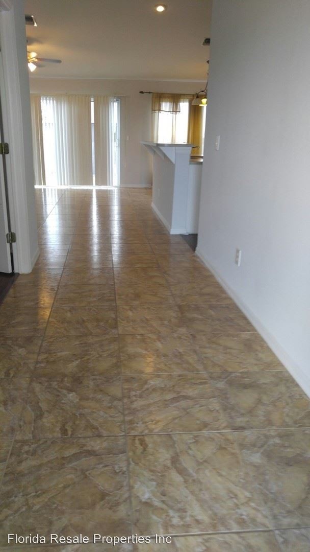 Foto del edificio - 2316 NW 9th Pl