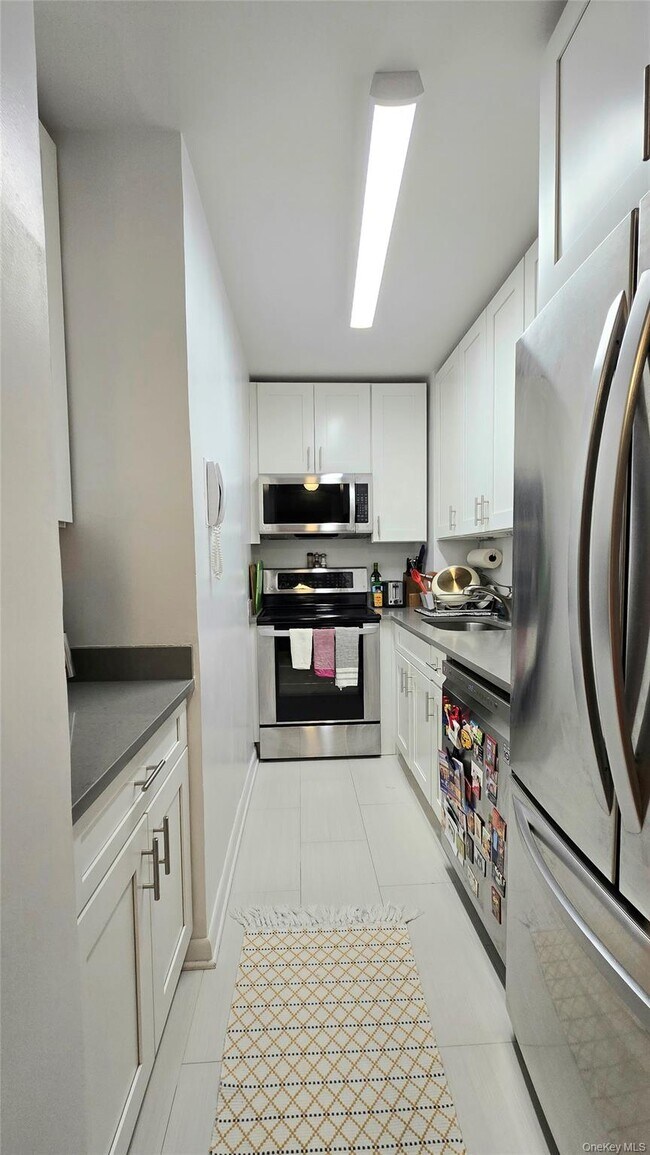 Foto del edificio - 77 W 55th St