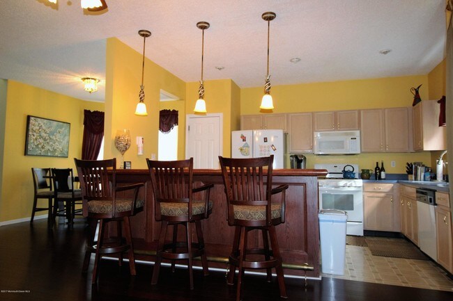 Building Photo - 53 Cheyenne St