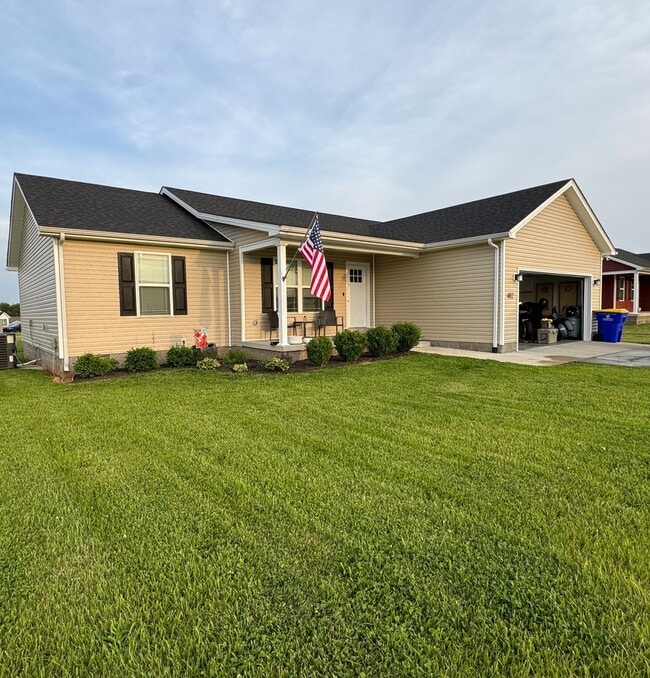 Building Photo - 402 Deluth Dr