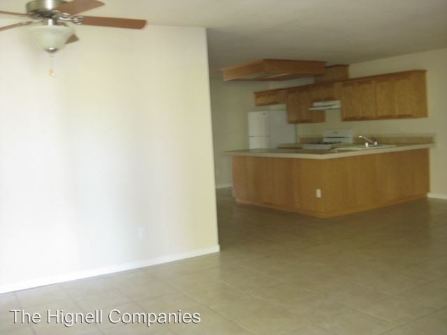 Foto del edificio - 21939 Chimney Rock Dr