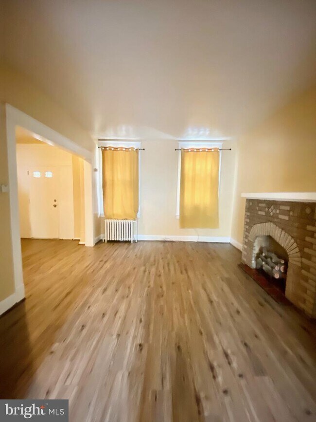 Building Photo - 4009 W Cold Spring Ln