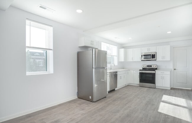 Cocina - Plano de planta de 3 habitaciones B2 - The J.C Layne at Euclid