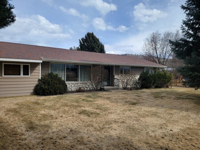 Building Photo - 14780 Mill Creek Rd