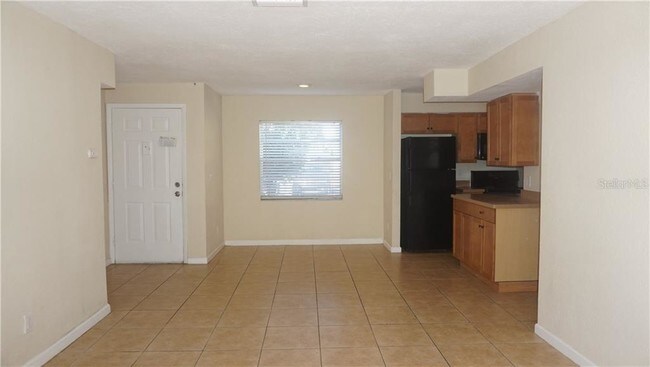Building Photo - 207 Red Cedar Pl