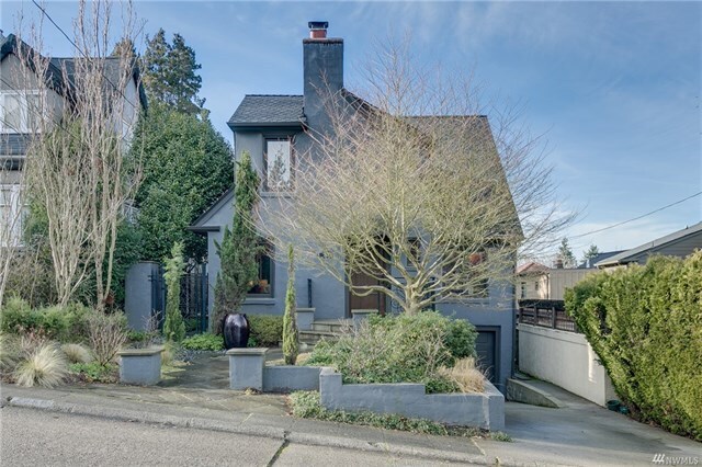 Primary Photo - 2459 Nob Hill Ave N