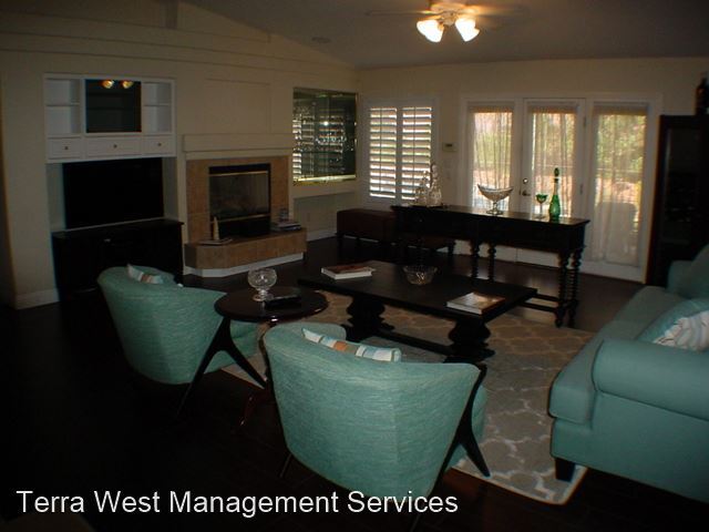 Building Photo - 3 br, 2.5 bath House - 7651 Jacaranda Bay St.