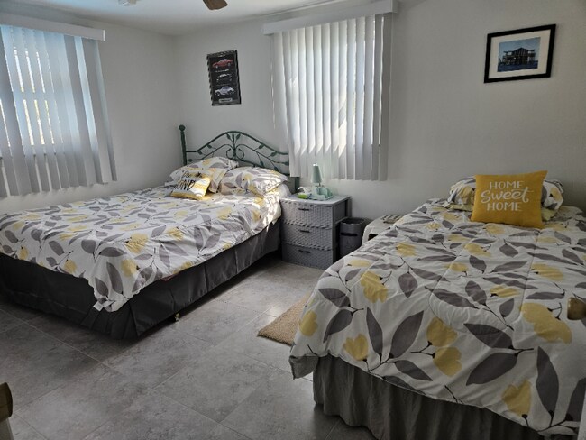 Foto del edificio - 8444 Green St