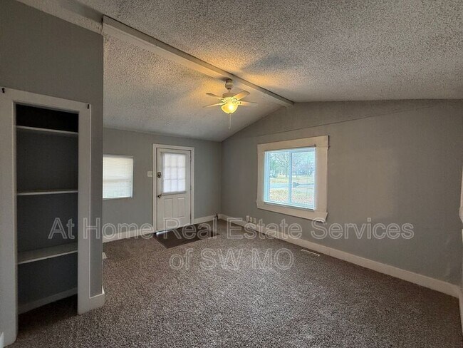 Building Photo - 1461 N Missouri Ave