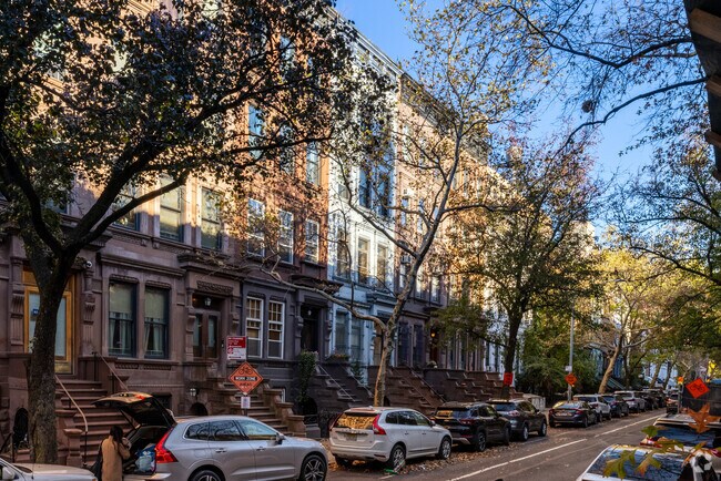 Foto del edificio - Residential Co-Op Building