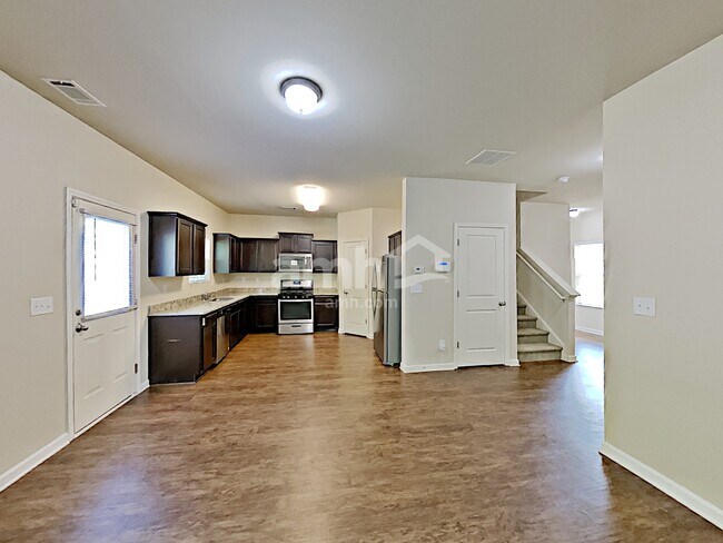 Foto del edificio - 3061 Avondale Blvd SE