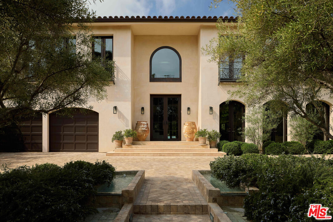 Primary Photo - 623 Alta Dr