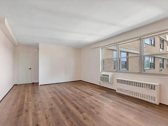 Foto del edificio - 448 Neptune Ave