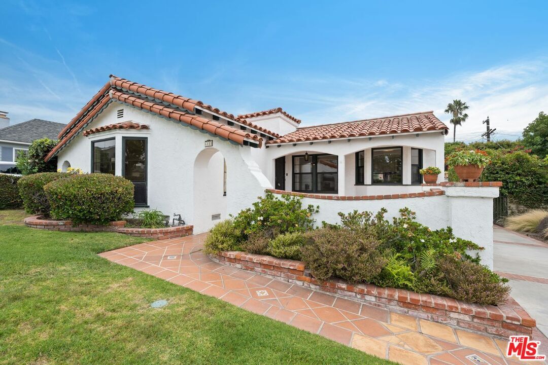 Foto principal - 6111 W 75th St