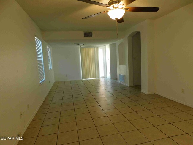Building Photo - 14024 Tierra Halcon Dr