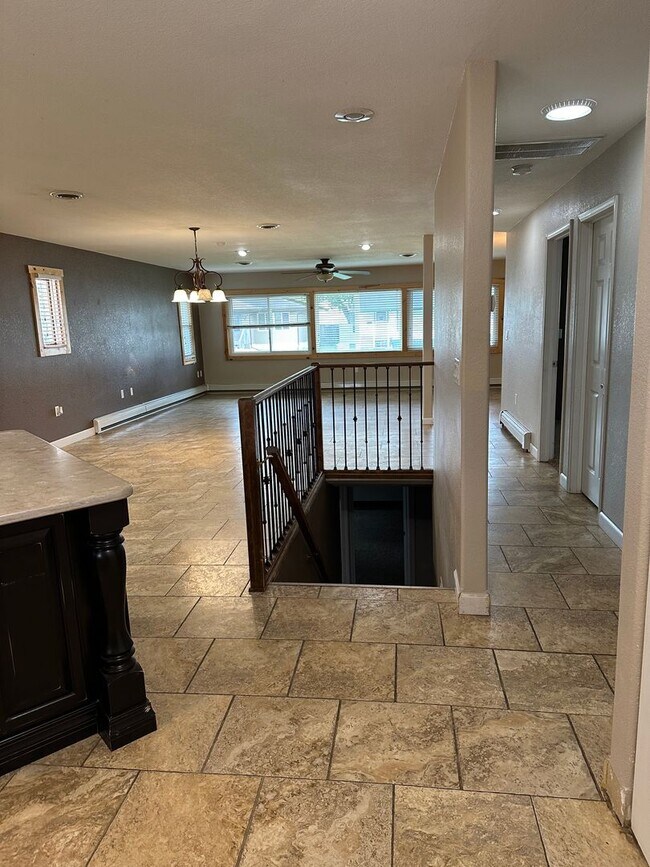 Building Photo - Beautiful Single Family Home