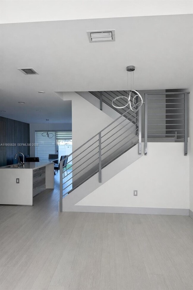 Foto del edificio - 7220 NW 103rd Path