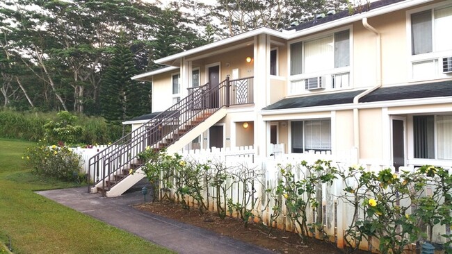 Building Photo - Comfortable Townhouse in Gated Mililani Co...