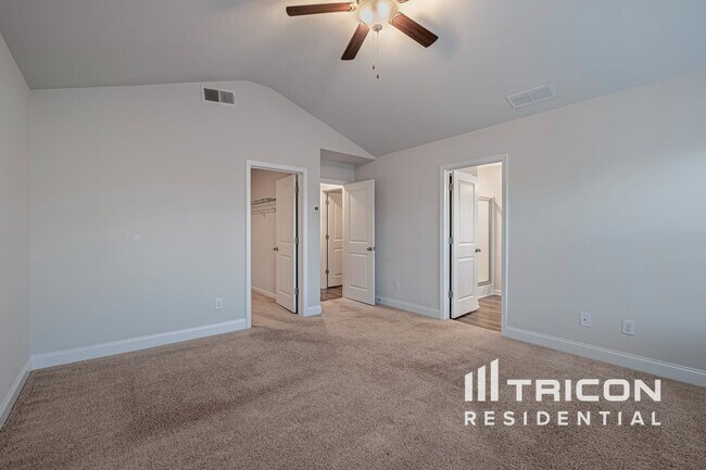 Building Photo - 519 Trickum Hill Dr