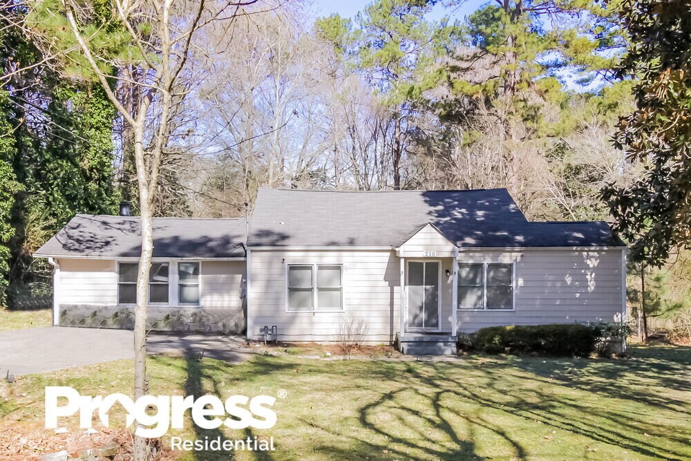 Primary Photo - 210 Hilltop Cir
