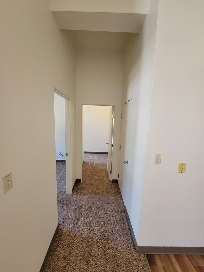 Foto del edificio - 103 N Wisconsin St