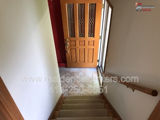Foto del edificio - 2036 S 104th St