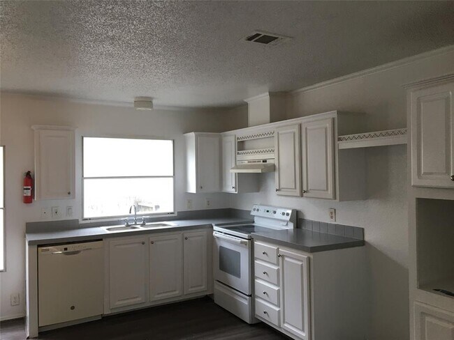 Building Photo - 11811 Greensbrook Forest Dr