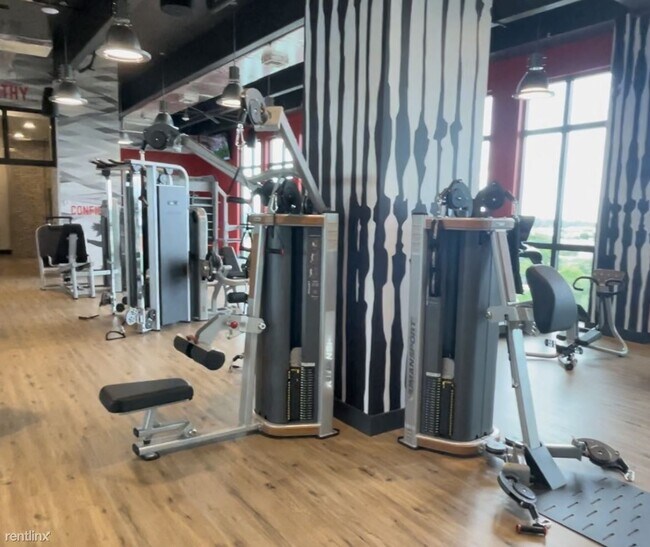 Foto del edificio - Studio, 1 bath Condo - 5826 Bird Rd NEW CO...
