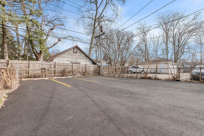 Foto del edificio - 1025 N Harlem Ave