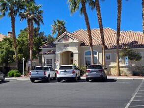 Building Photo - 5855 Valley Dr