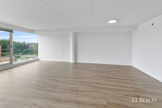 Building Photo - 1770 1st St