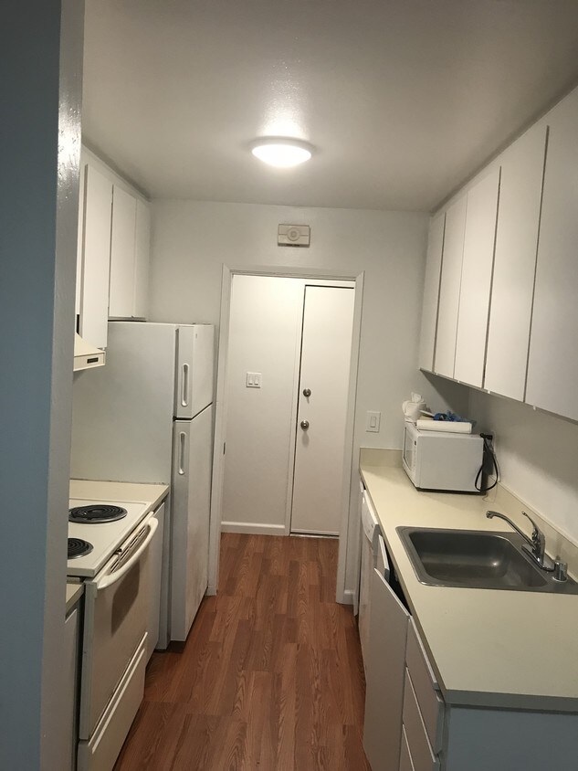 Foto principal - 121 Buckingham Dr