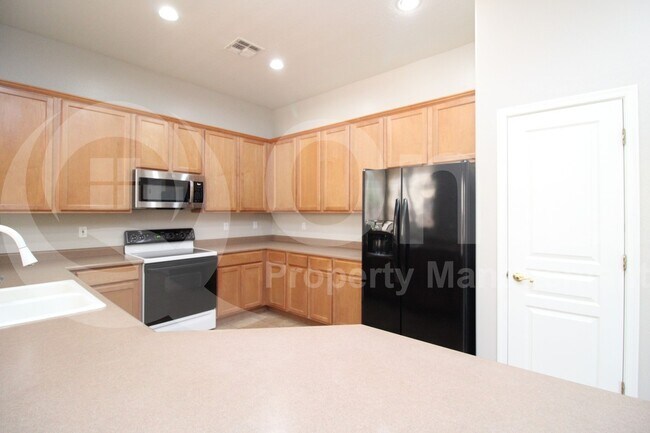 Foto del edificio - 2039 W Olive Way