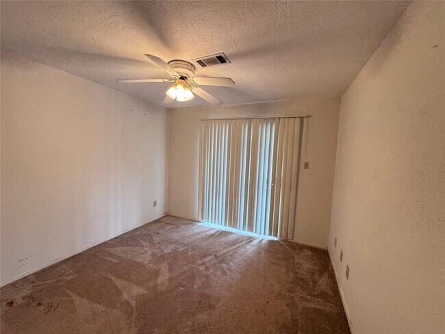 Foto del edificio - 10555 Turtlewood Ct
