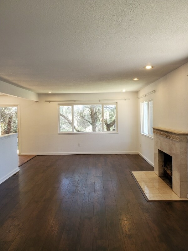 Foto del edificio - 0000 Rock Creek Rd