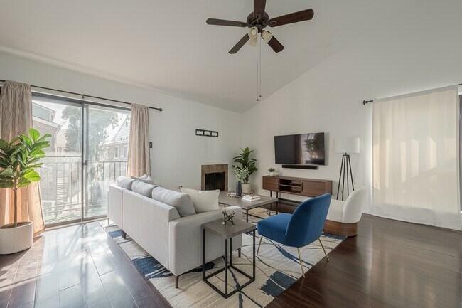 Foto del edificio - 3758 Tanglewilde St