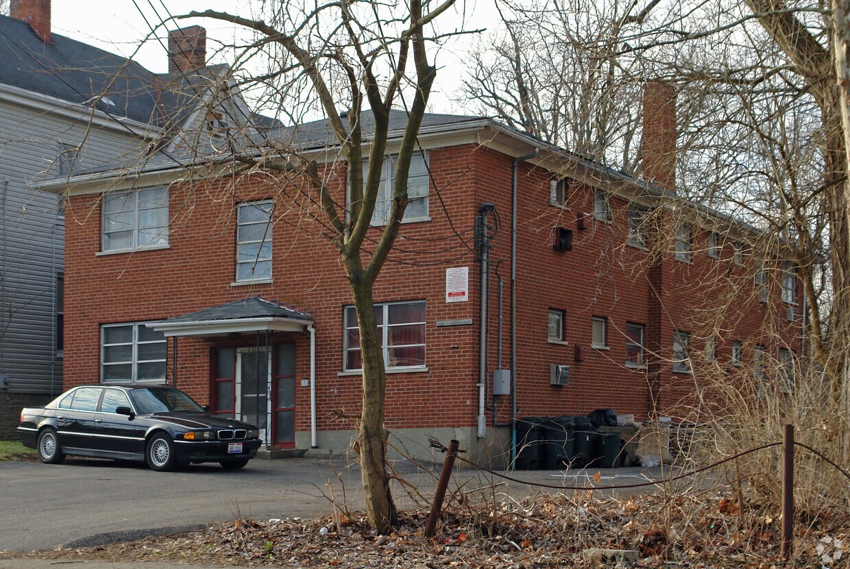 Building Photo - 1311 Lincoln Ave