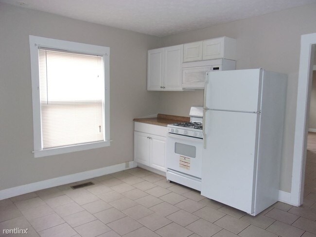 Foto del edificio - 3 br, 1.5 bath Duplex - 15 Adams Ave