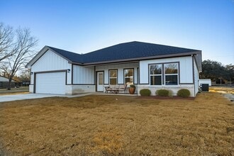 Building Photo - 20733 Emerald St