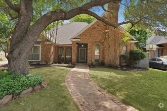 Building Photo - 4219 Oak Springs Dr