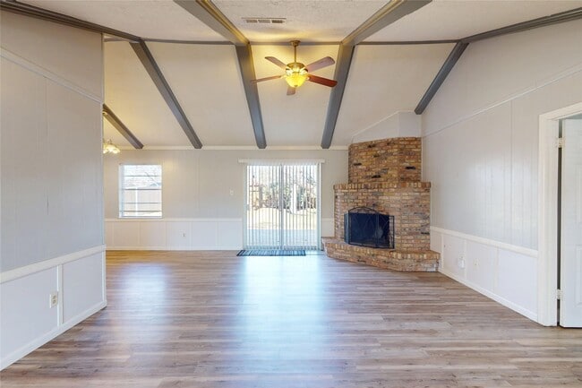 Foto del edificio - 5005 Cedar Creek Dr