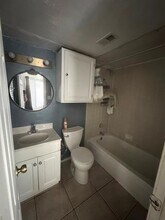 Building Photo - 2311 Balsam Dr