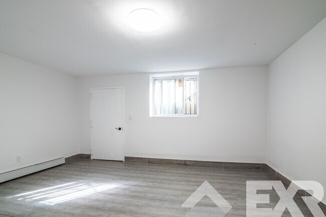 Foto del edificio - 218 Lexington Ave