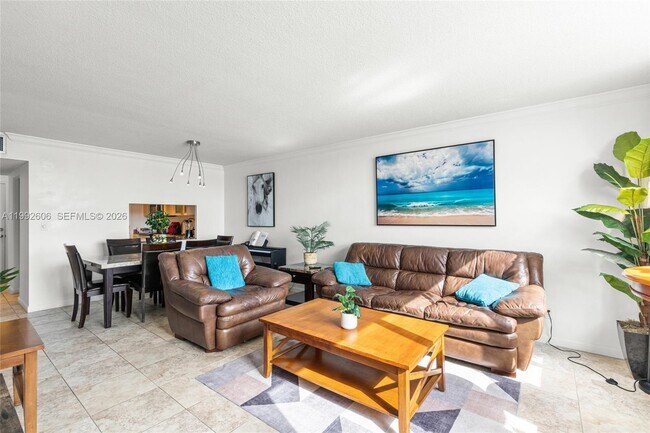 Foto del edificio - 1170 NE 191st St
