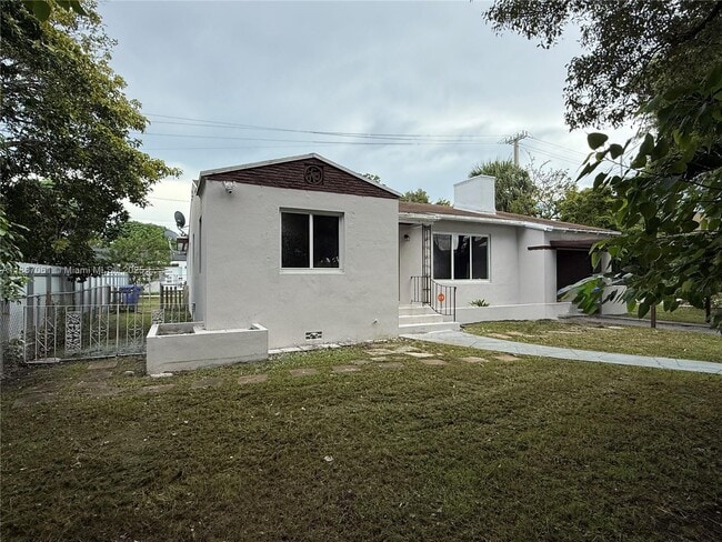 Building Photo - 586 NW 48th St