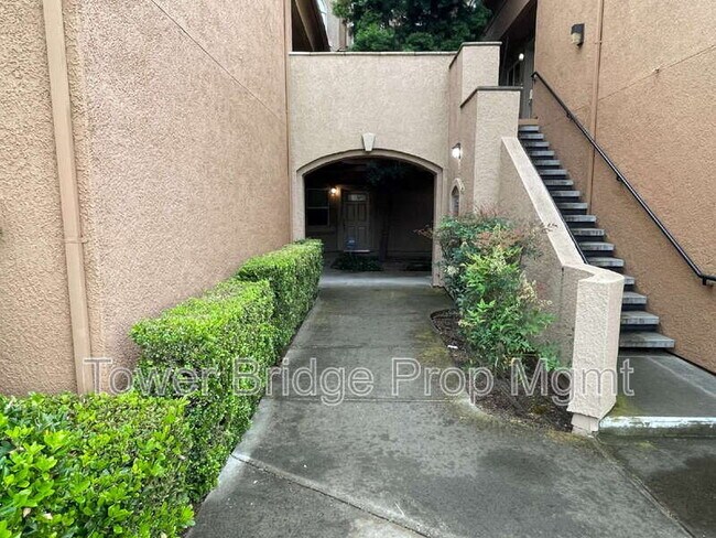 Foto del edificio - 1900 Danbrook Dr