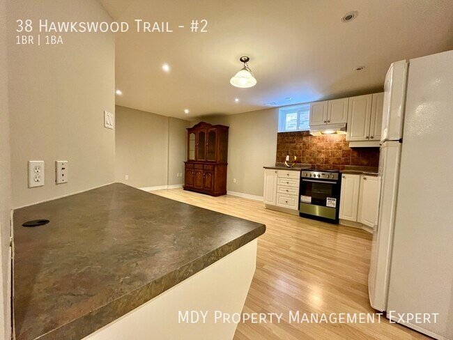 Photo du bâtiment - Big and spacious lower unit!