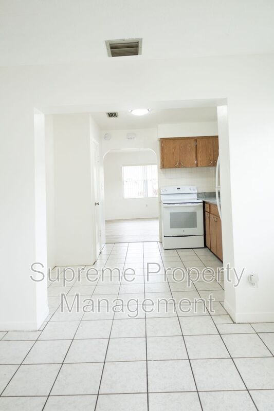 Foto del edificio - 1300 13th Ave S