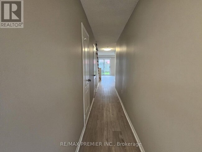 Building Photo - 9 Lucena Crescent
