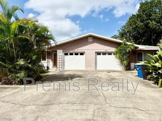 Building Photo - 1308 Amble Ln